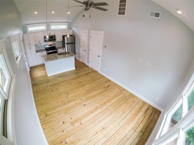 210 Tabor Street, Houston, TX 77009