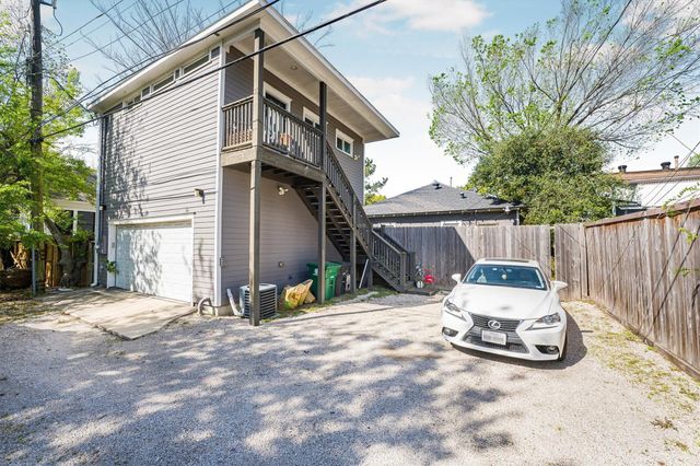 210 Tabor Street, Houston, TX 77009