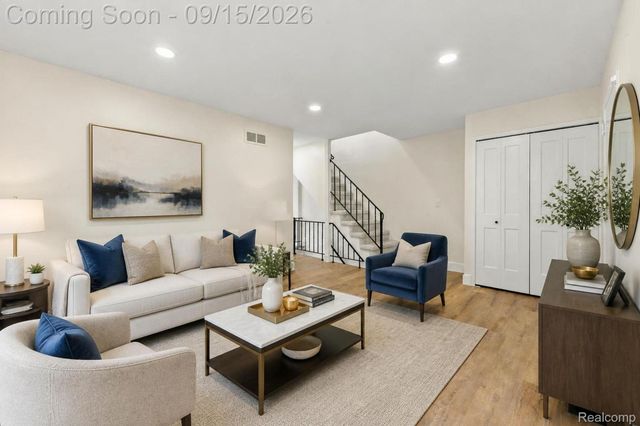 20977 Sherman Avenue, Southfield, MI 48033
