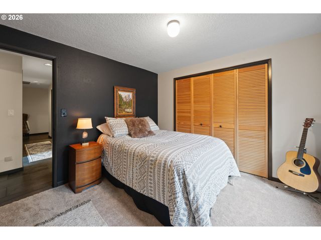 7700 CASON Ln, Gladstone, OR 97027