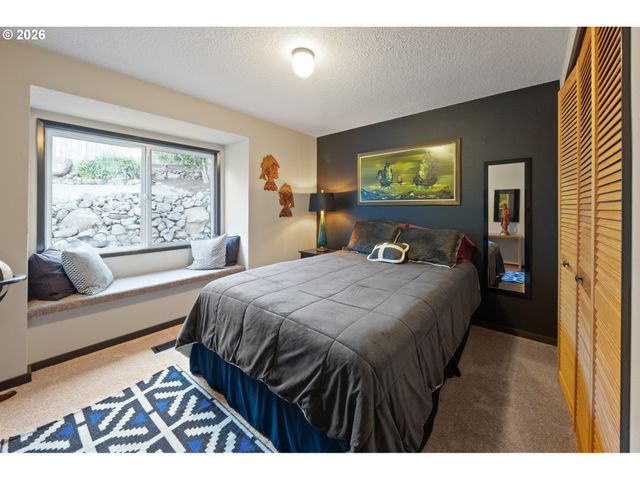 7700 CASON Ln, Gladstone, OR 97027