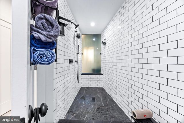 912 E 36TH ST, Baltimore, MD 21218