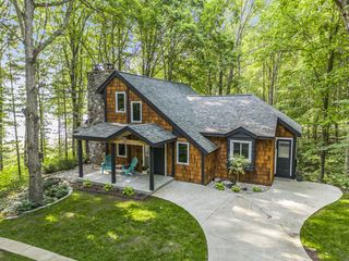 7100 92nd Street, Caledonia, MI 49316