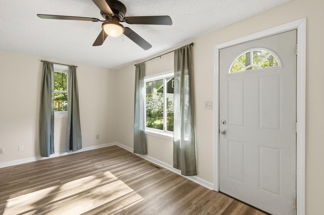 2933 Valk Street, Muskegon, MI 49444