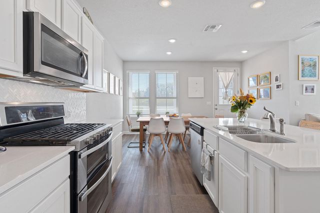 7906 Mandela BND, Austin, TX 78744