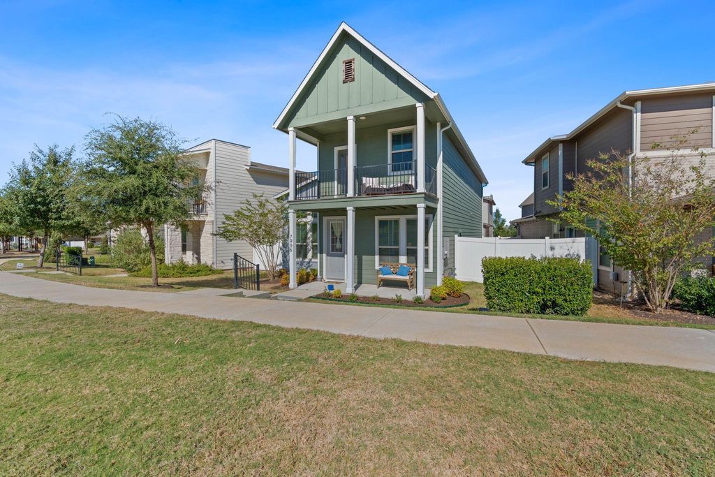 7906 Mandela BND, Austin, TX 78744