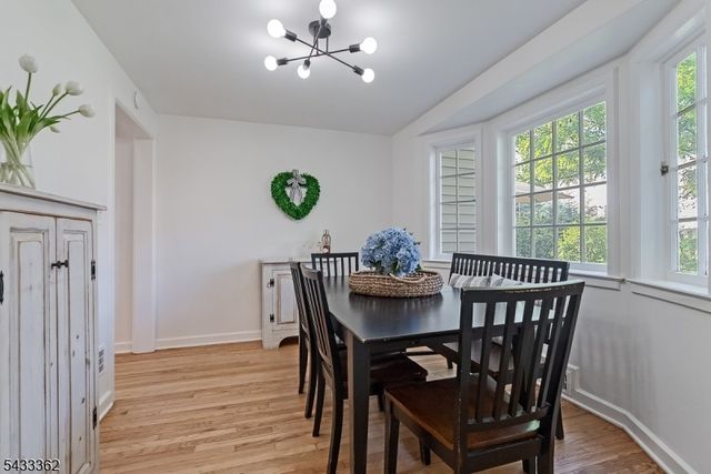 21 Doris Pkwy, Westfield Town, NJ 07090