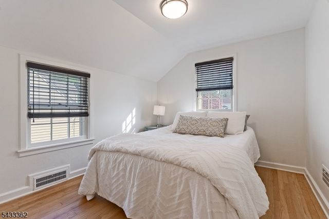21 Doris Pkwy, Westfield Town, NJ 07090