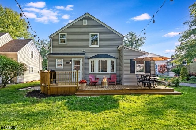 21 Doris Pkwy, Westfield Town, NJ 07090