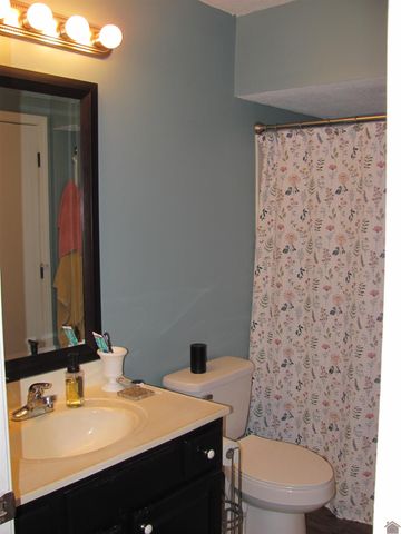 257 W SLAUGHTER, Mayfield, KY 42066