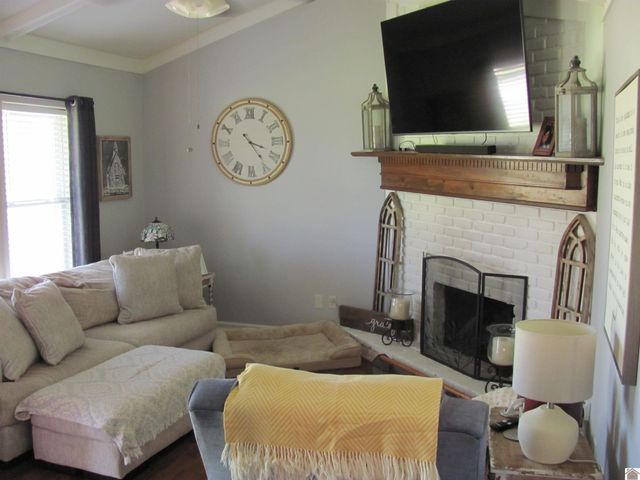257 W SLAUGHTER, Mayfield, KY 42066
