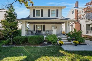 2195 Niagara Drive, Lakewood, OH 44107