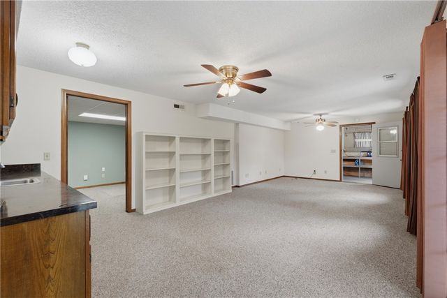 19 Lonsdale Drive, Bella Vista, AR 72715