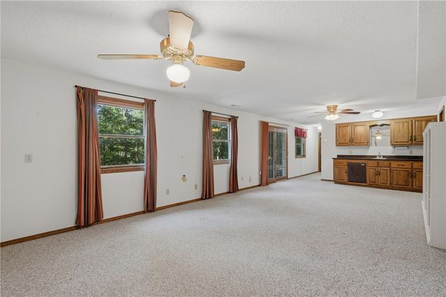19 Lonsdale Drive, Bella Vista, AR 72715