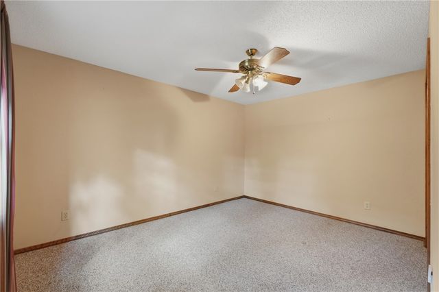 19 Lonsdale Drive, Bella Vista, AR 72715