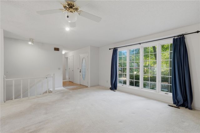 19 Lonsdale Drive, Bella Vista, AR 72715