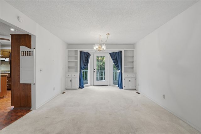 19 Lonsdale Drive, Bella Vista, AR 72715