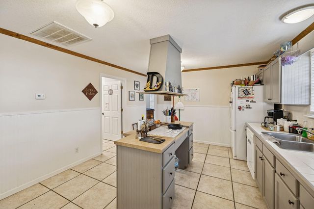 617 Bradley Avenue, La Fayette, GA 30728