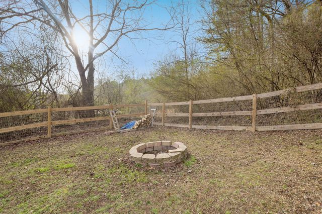 617 Bradley Avenue, La Fayette, GA 30728