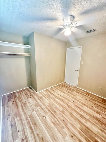 7401 Canoga Circle, Fort Worth, TX 76137