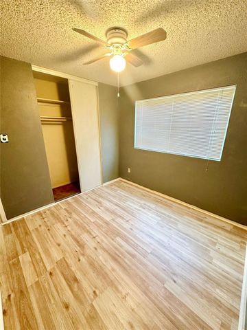 7401 Canoga Circle, Fort Worth, TX 76137