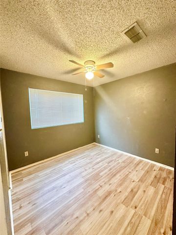 7401 Canoga Circle, Fort Worth, TX 76137