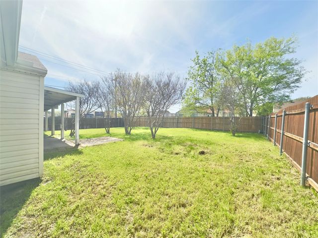 7401 Canoga Circle, Fort Worth, TX 76137