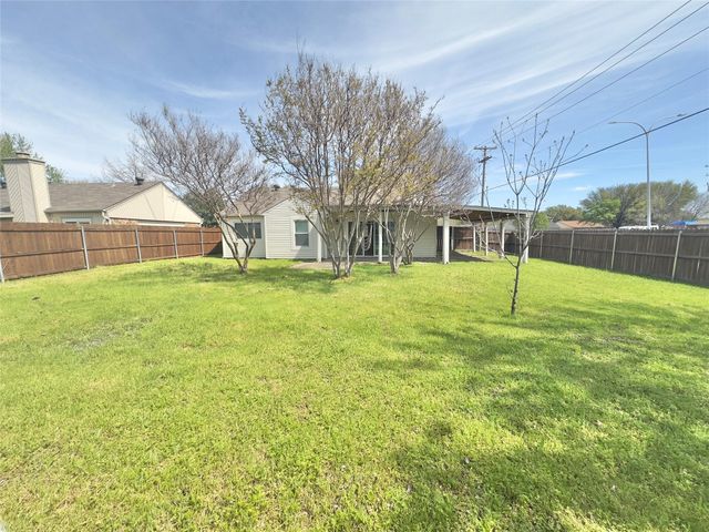 7401 Canoga Circle, Fort Worth, TX 76137