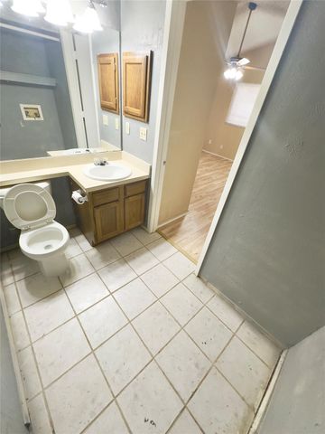7401 Canoga Circle, Fort Worth, TX 76137