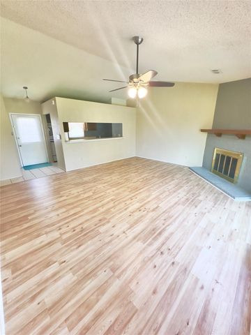 7401 Canoga Circle, Fort Worth, TX 76137