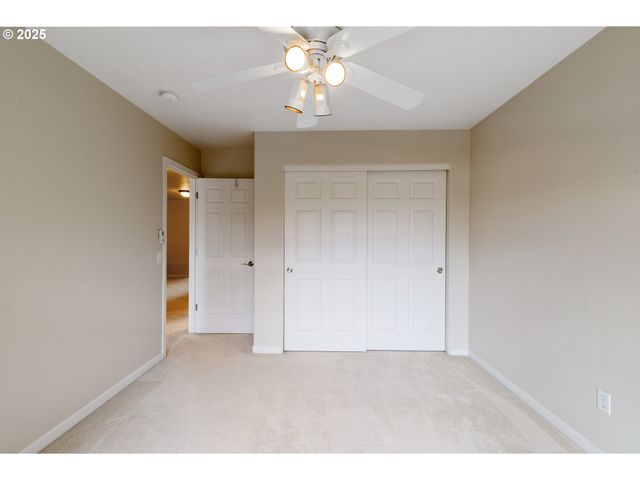 14320 TALAWA Dr, Oregon City, OR 97045