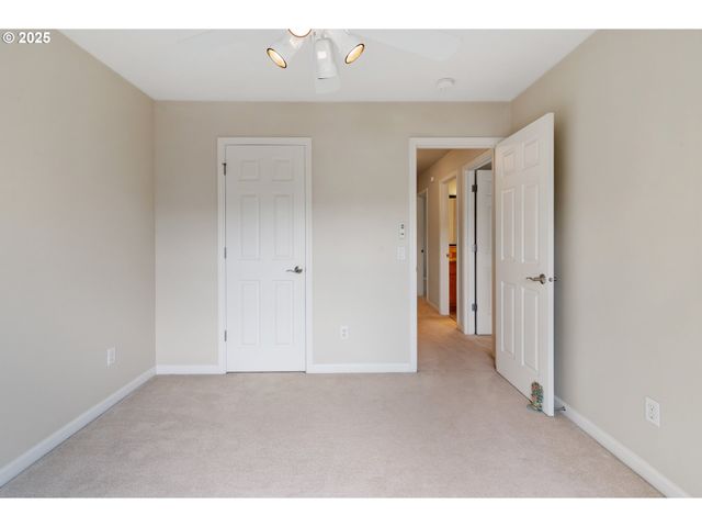 14320 TALAWA Dr, Oregon City, OR 97045