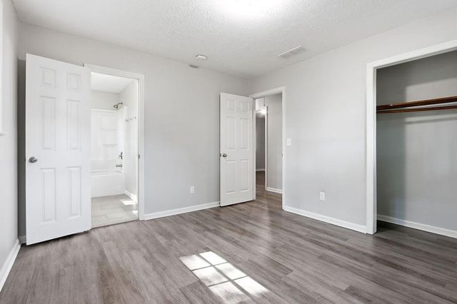 2944 Drew Valley Street, Gainesville, GA 30504