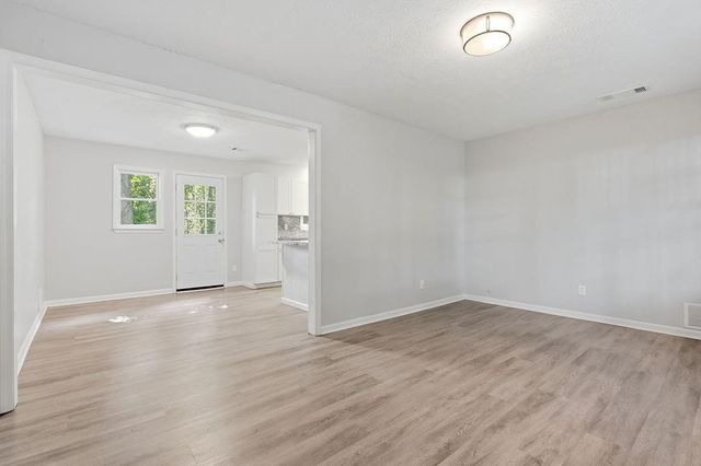 2944 Drew Valley Street, Gainesville, GA 30504