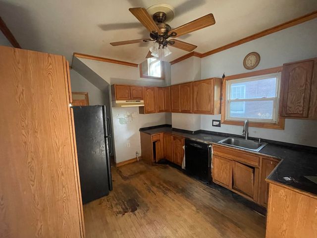 800 Buchanan Street, Gary, IN 46402