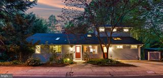7111 BRAEBURN PL, Bethesda, MD 20817