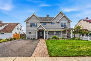 63 Kingfisher Road, Levittown, NY 11756