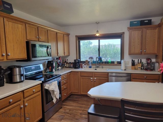 902 Nevada Street, Belgrade, MT 59714