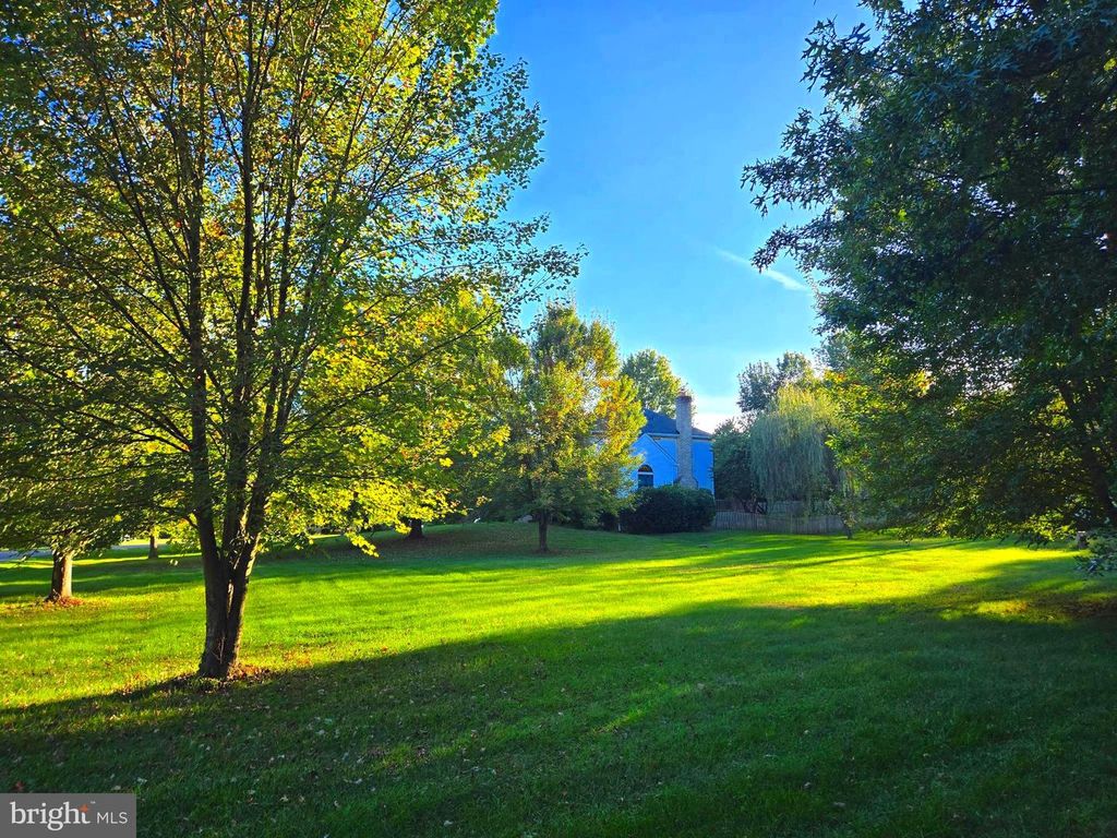 55 HIDDEN VALLEY CIR, Shepherdstown, WV 25443