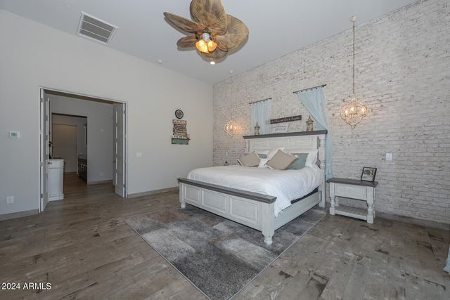 5861 E CLOUD Road, Cave Creek, AZ 85331