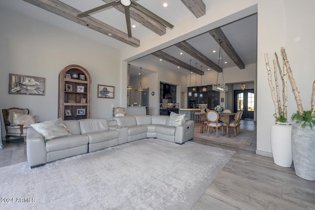 5861 E CLOUD Road, Cave Creek, AZ 85331