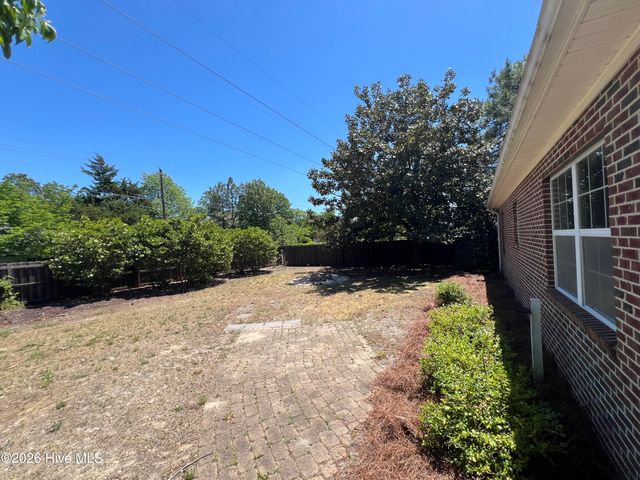 10 Beryl Circle, Pinehurst, NC 28374