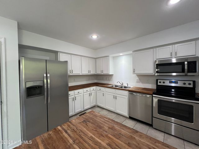 10 Beryl Circle, Pinehurst, NC 28374