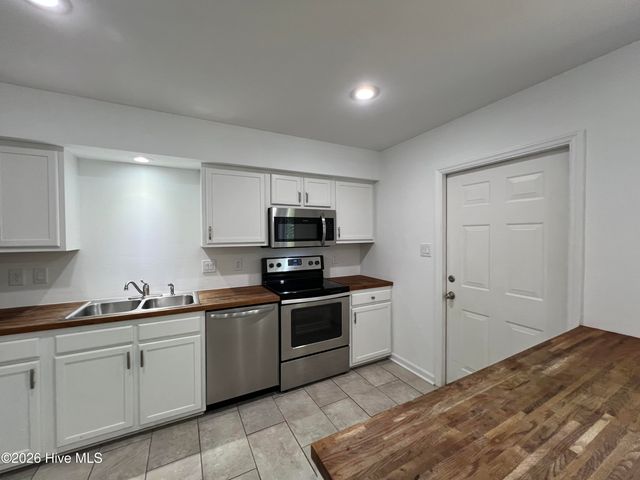 10 Beryl Circle, Pinehurst, NC 28374
