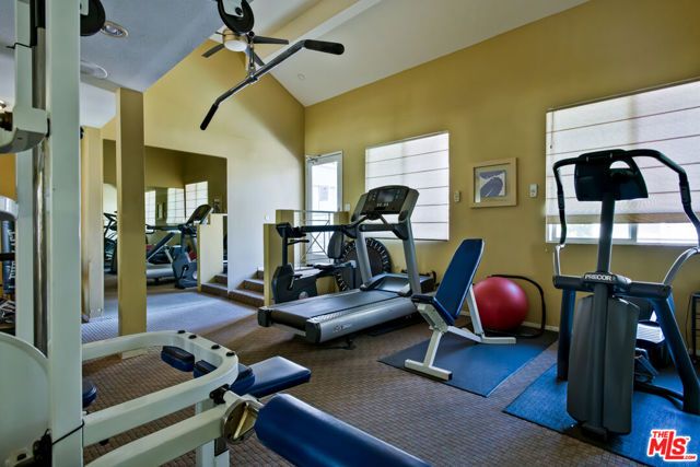 355 N Maple Street 116, Burbank, CA 91505