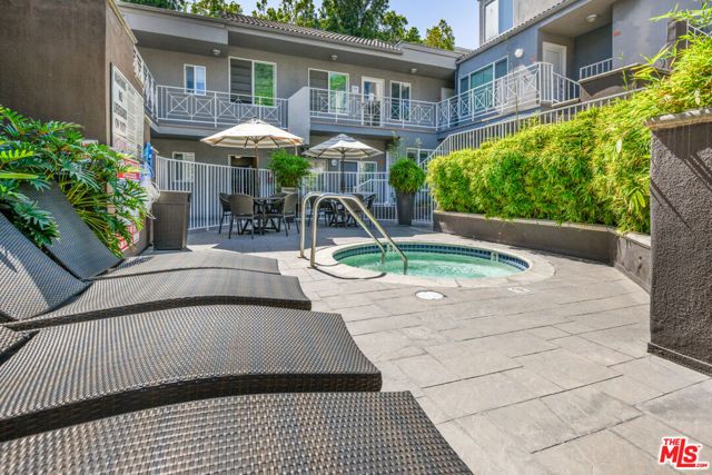 355 N Maple Street 116, Burbank, CA 91505