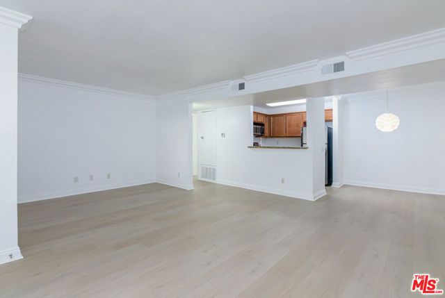 355 N Maple Street 116, Burbank, CA 91505