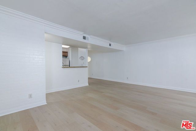 355 N Maple Street 116, Burbank, CA 91505