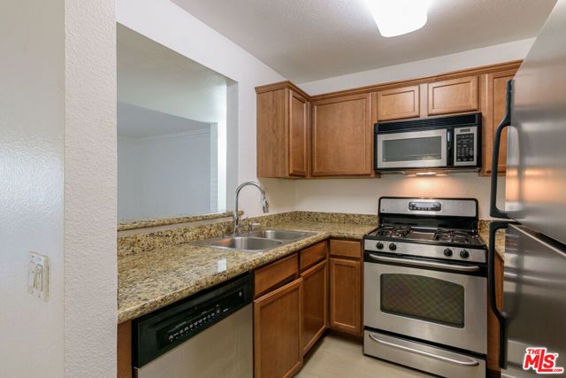 355 N Maple Street 116, Burbank, CA 91505