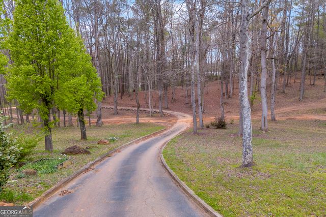 1718 Esco Road, Danielsville, GA 30633